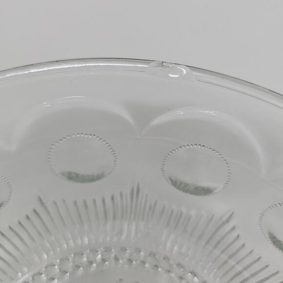 VINTAGE GLASS BOWLS - Picture 4 of 9